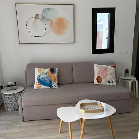 Con Entrada Privada Y Gran Terraza Soleada - Alhu *
