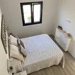 Con Entrada Privada Y Gran Terraza Soleada - Alhu Сasa de vacaciones *
