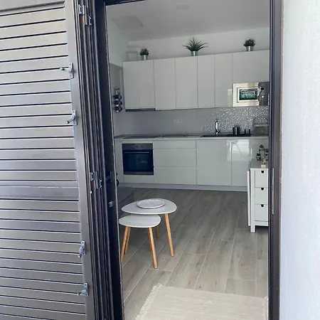 別荘 Con Entrada Privada Y Gran Terraza Soleada - Alhu