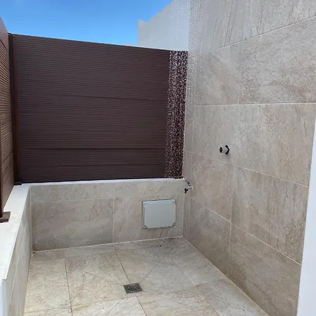 Con Entrada Privada Y Gran Terraza Soleada - Alhu 別荘 *