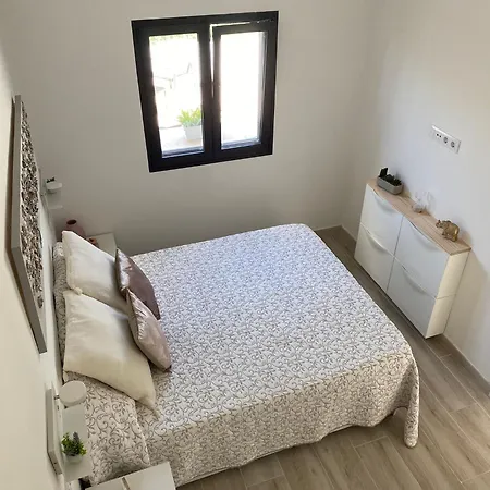 Con Entrada Privada Y Gran Terraza Soleada - Alhu 別荘 *