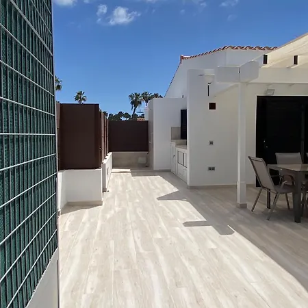 Con Entrada Privada Y Gran Terraza Soleada - Alhu *