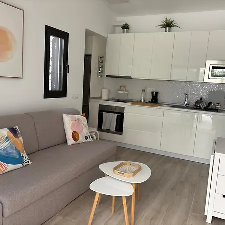 Con Entrada Privada Y Gran Terraza Soleada - Alhu Сasa de vacaciones *